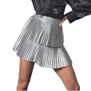 Endless Rose PU Pleated Layered silver mini skirt S